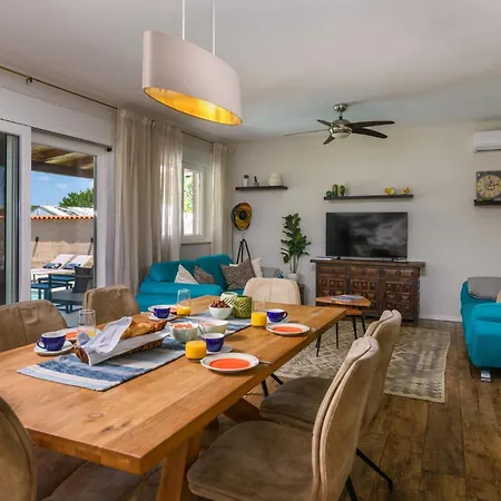 Beautiful In With Wifi Holiday home *