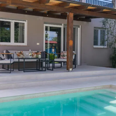 Beautiful In With Wifi Медулин