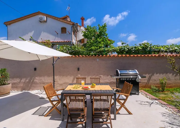 Дом отдыха Beautiful In With Wifi